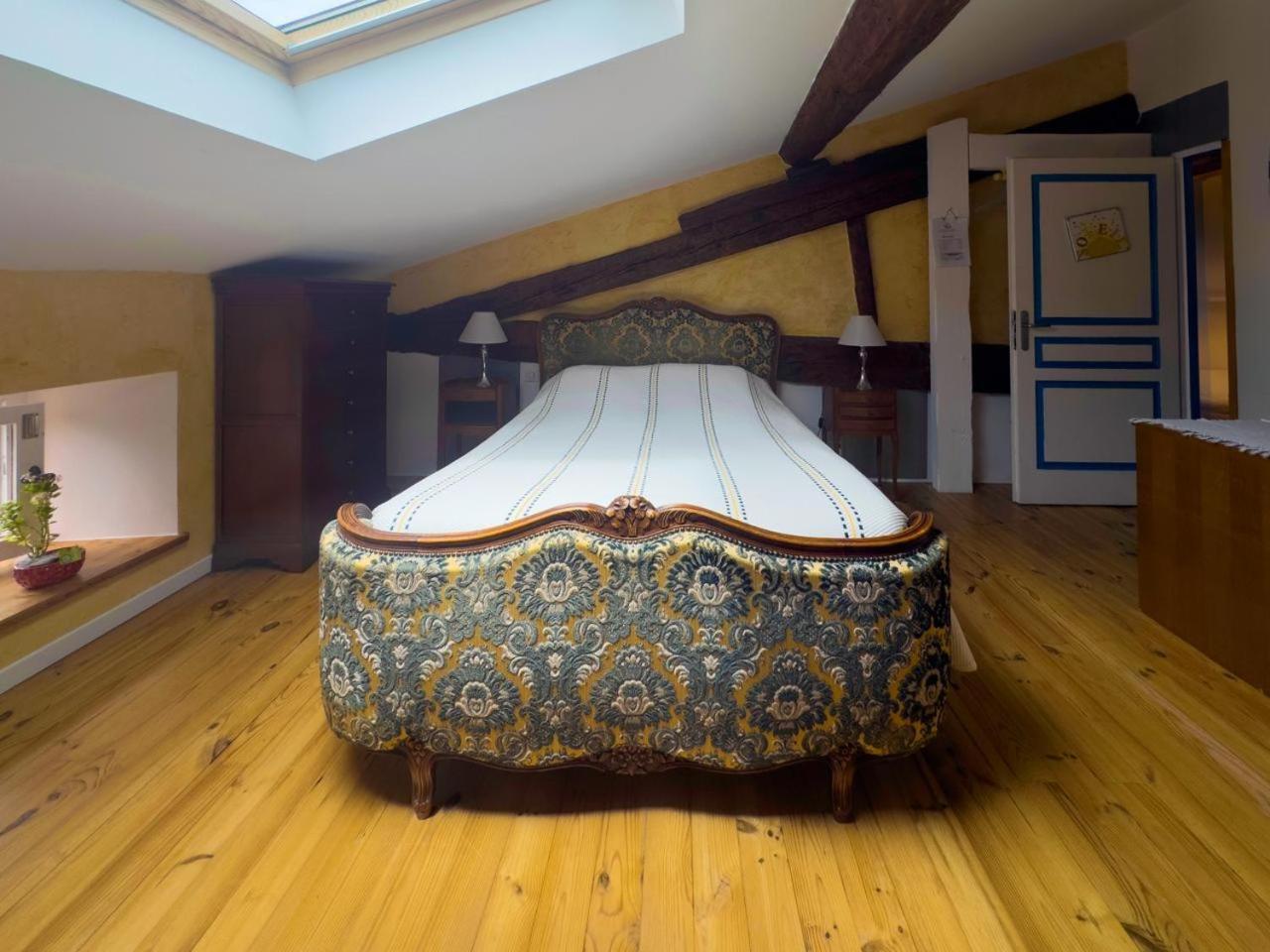 L'Oustal De L'Annetta Chambres Et Tables D'Hotes Comus Екстер'єр фото