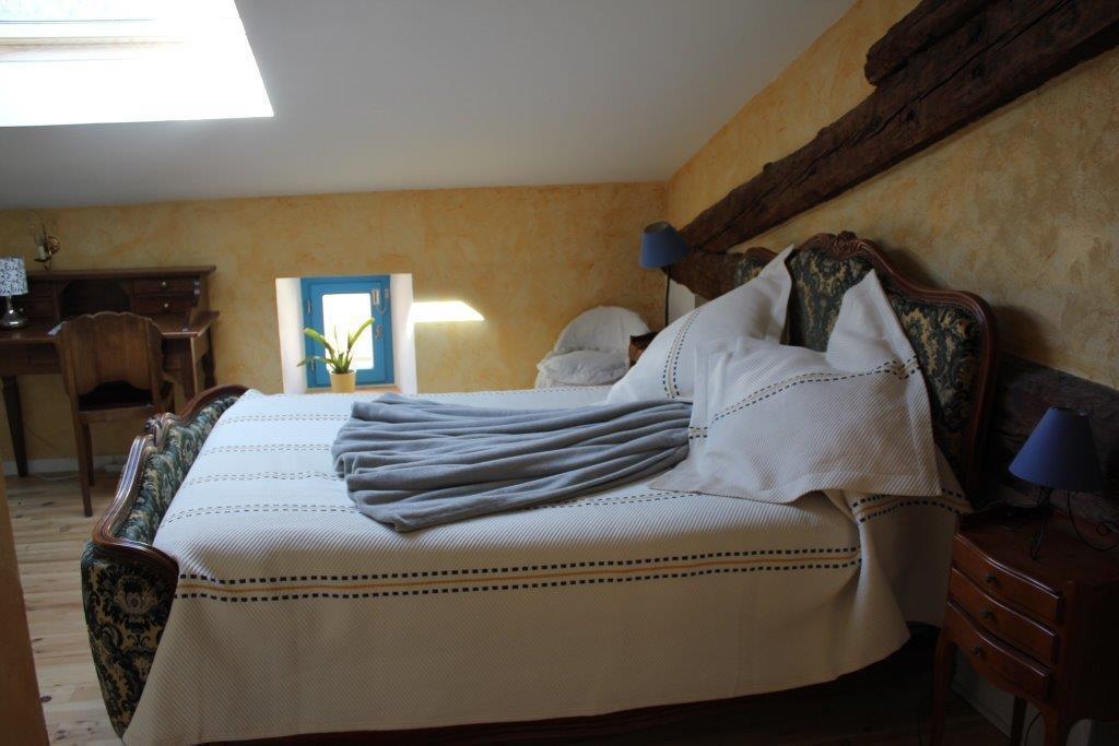 L'Oustal De L'Annetta Chambres Et Tables D'Hotes Comus Екстер'єр фото